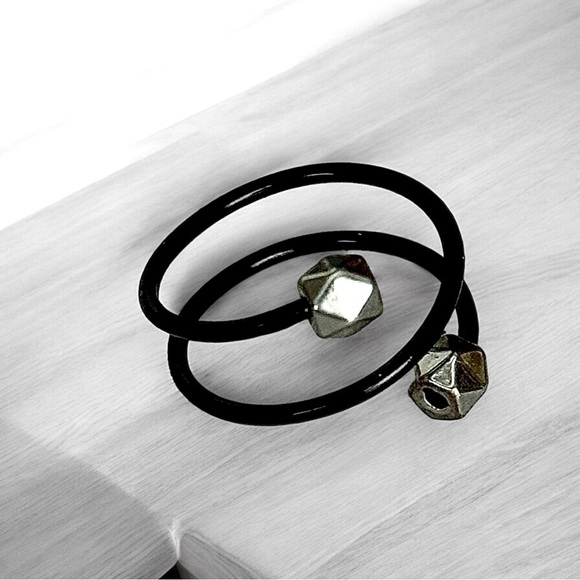 5 For $25💫Alternative Biker Black Wire Coiled Ring - Picture 1 of 5